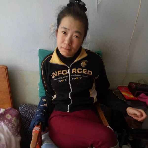 辽宁44岁单身美女真诚找对象-武汉相亲网