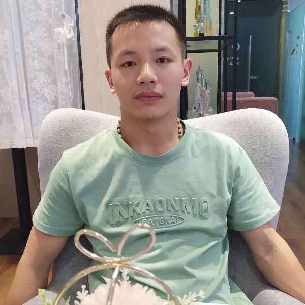 江西26岁单身帅哥真诚找对象-武汉相亲网