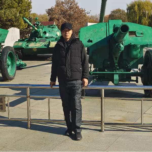 黑龙江41岁单身帅哥真诚找对象-武汉征婚相亲网