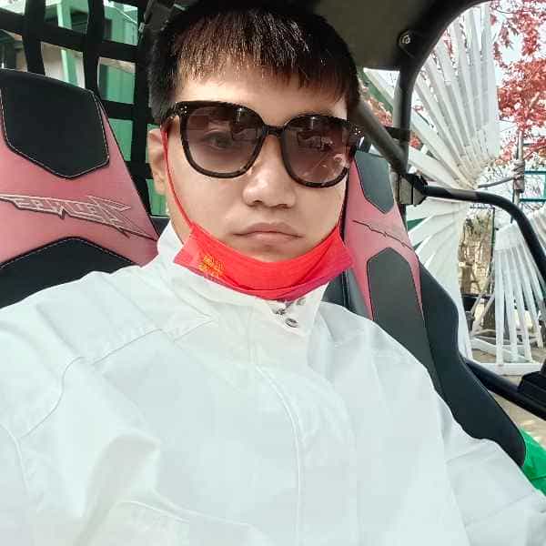 辽宁31岁单身帅哥真诚找对象-武汉征婚相亲网