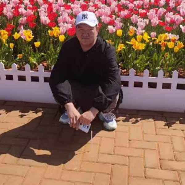 云南29岁单身帅哥真诚找对象-武汉征婚相亲网