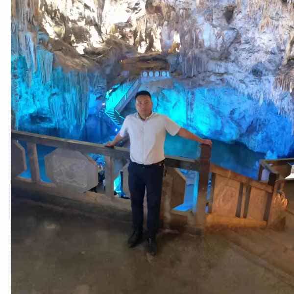 云南34岁单身帅哥真诚找对象-武汉征婚相亲网