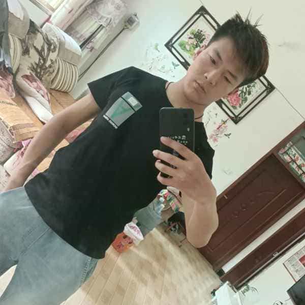河南24岁单身帅哥真诚找对象-武汉征婚相亲网