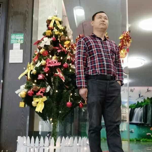 江西48岁单身帅哥真诚找对象-武汉征婚相亲网
