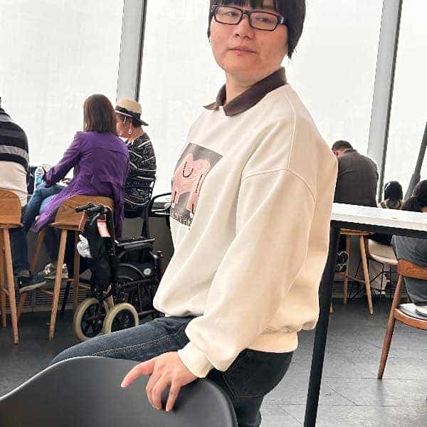 上海32岁单身美女真诚找对象-武汉征婚相亲网