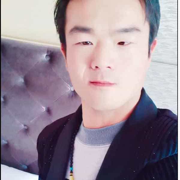 青海30岁单身帅哥真诚找对象-武汉征婚相亲网