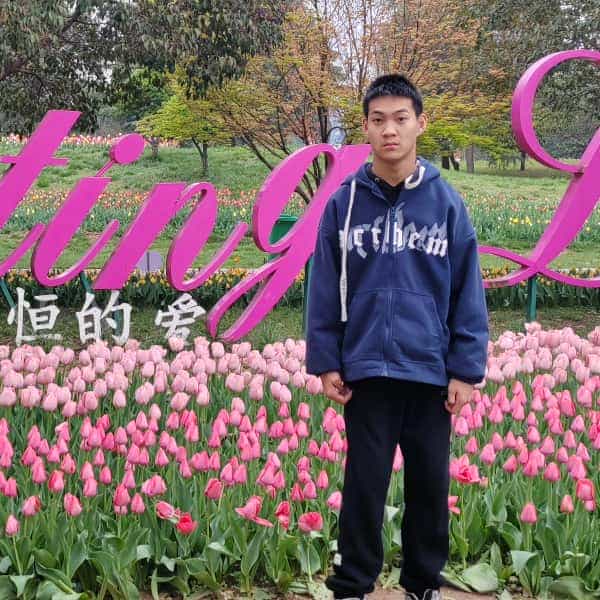 河南18岁单身帅哥真诚找对象-武汉征婚相亲网