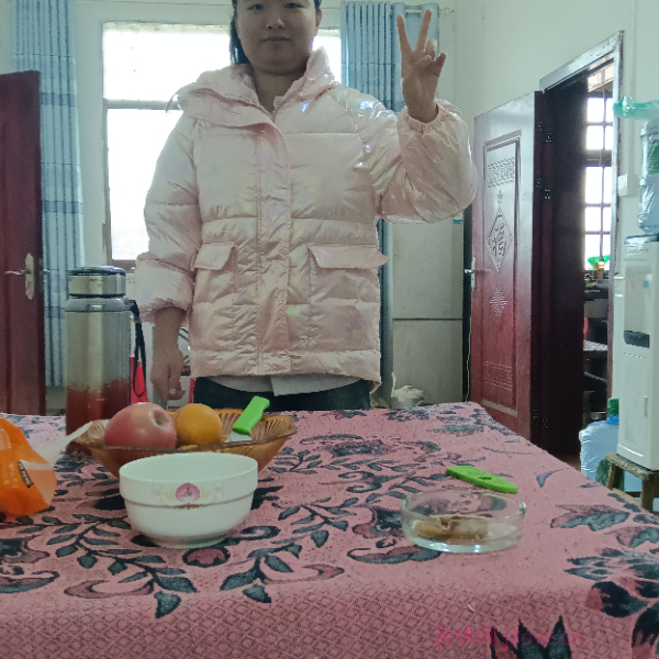 湖南20岁单身美女真诚找对象-武汉征婚相亲网