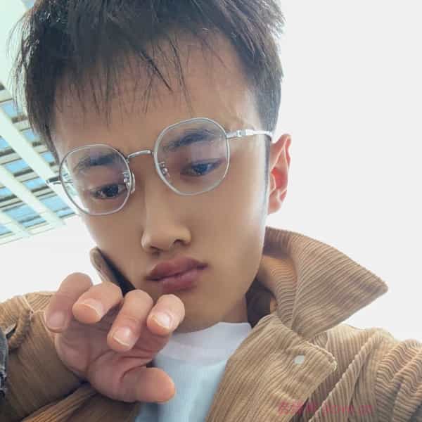 贵州30岁单身帅哥真诚找对象-武汉征婚相亲网