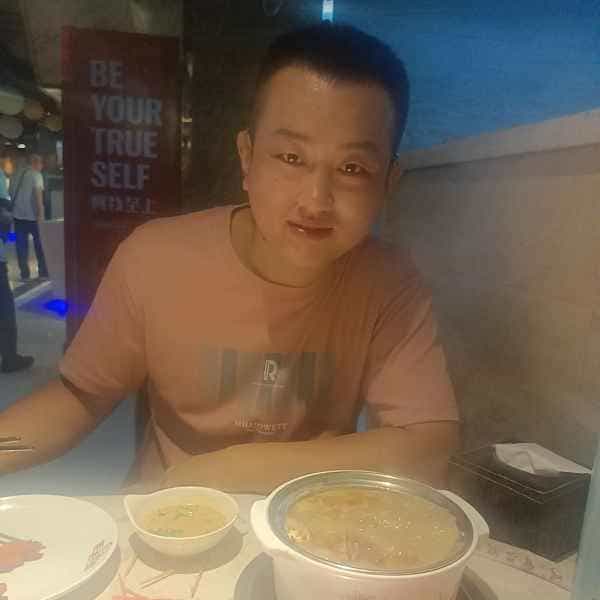 34岁岁山西单身帅哥 - 武汉吉缘网